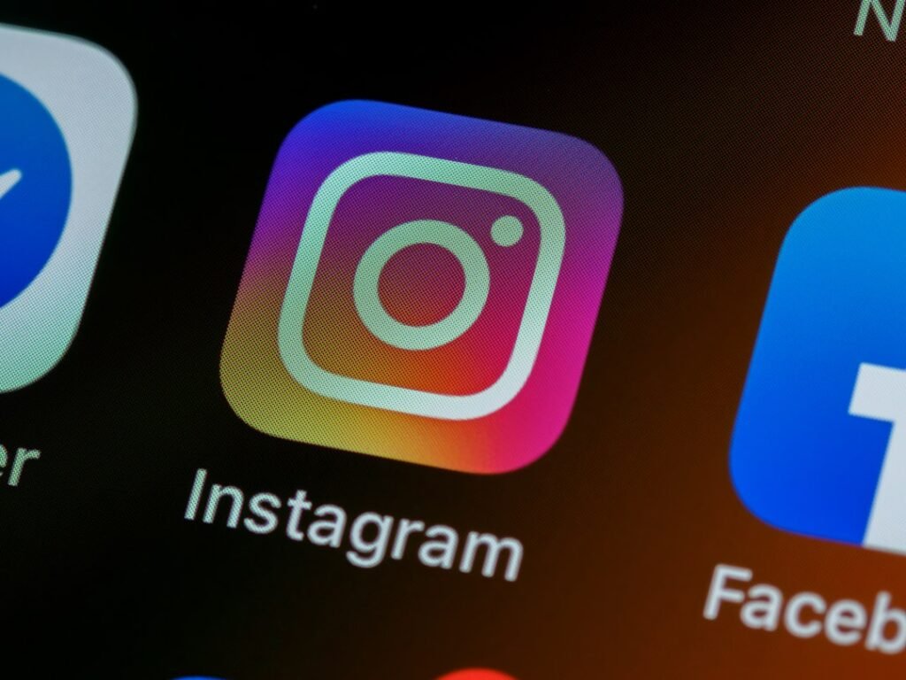Smartphone screen with Instagram app icon for troubleshooting